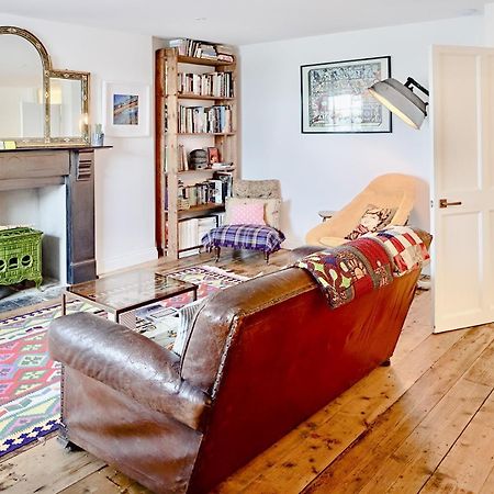 Paramount Apartments Ilfracombe, Arty Seaside Holiday Apartments 外观 照片