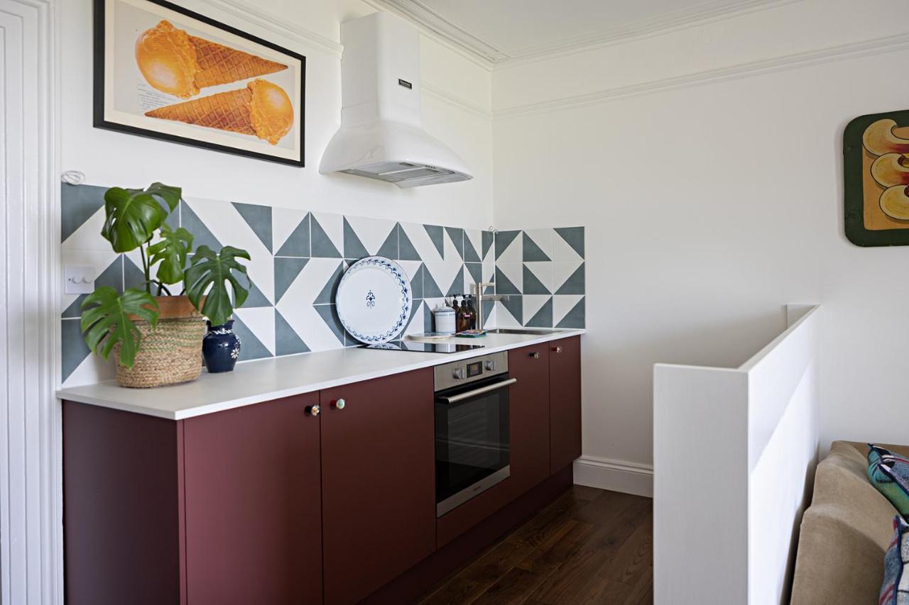 Paramount Apartments Ilfracombe, Arty Seaside Holiday Apartments 外观 照片