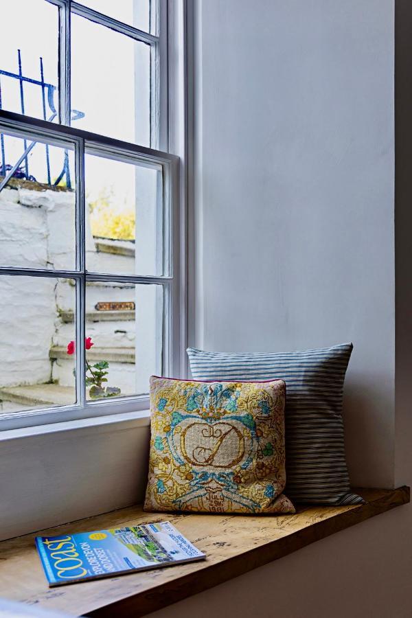 Paramount Apartments Ilfracombe, Arty Seaside Holiday Apartments 外观 照片