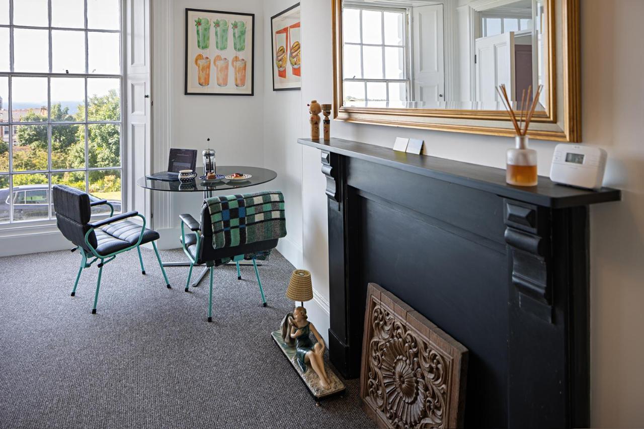 Paramount Apartments Ilfracombe, Arty Seaside Holiday Apartments 外观 照片