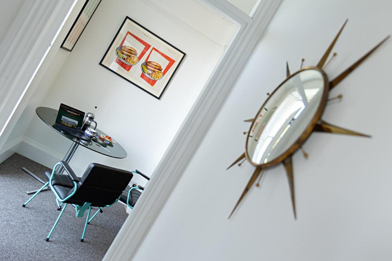Paramount Apartments Ilfracombe, Arty Seaside Holiday Apartments 外观 照片