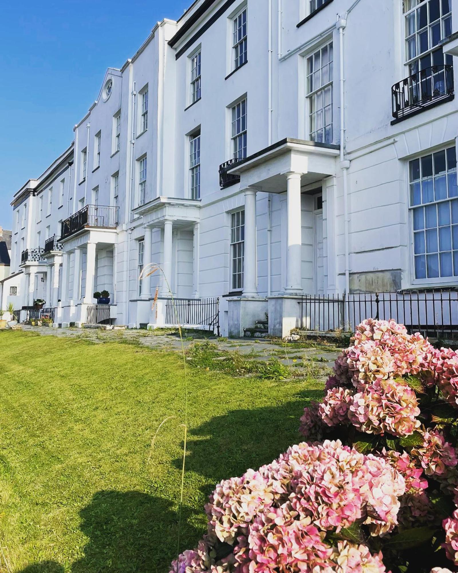 Paramount Apartments Ilfracombe, Arty Seaside Holiday Apartments 外观 照片